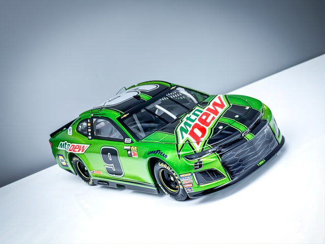 Illustration for article titled Chase Elliott`s 2018 Camaro
